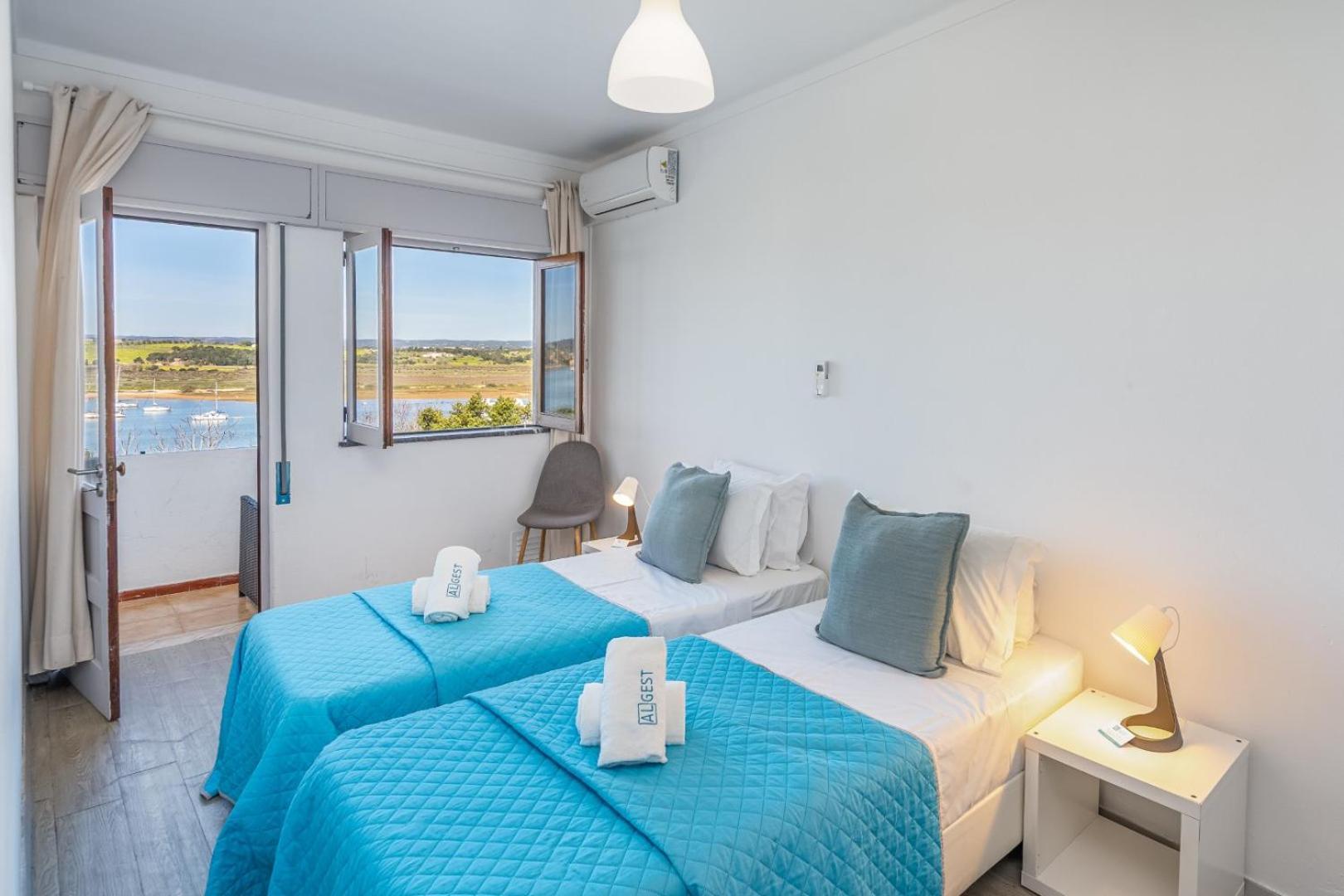 Ria Guest House Alvor Extérieur photo