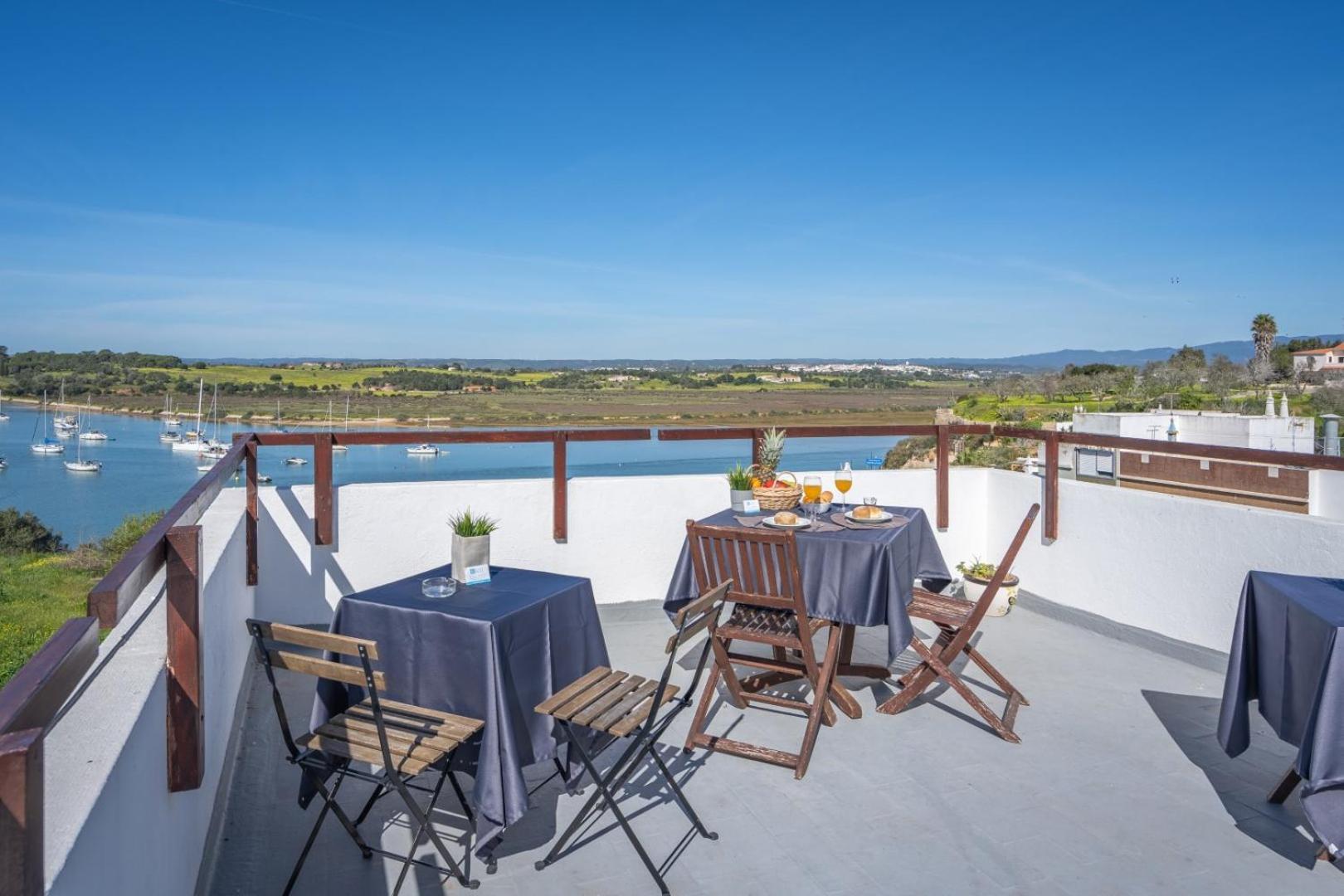Ria Guest House Alvor Extérieur photo